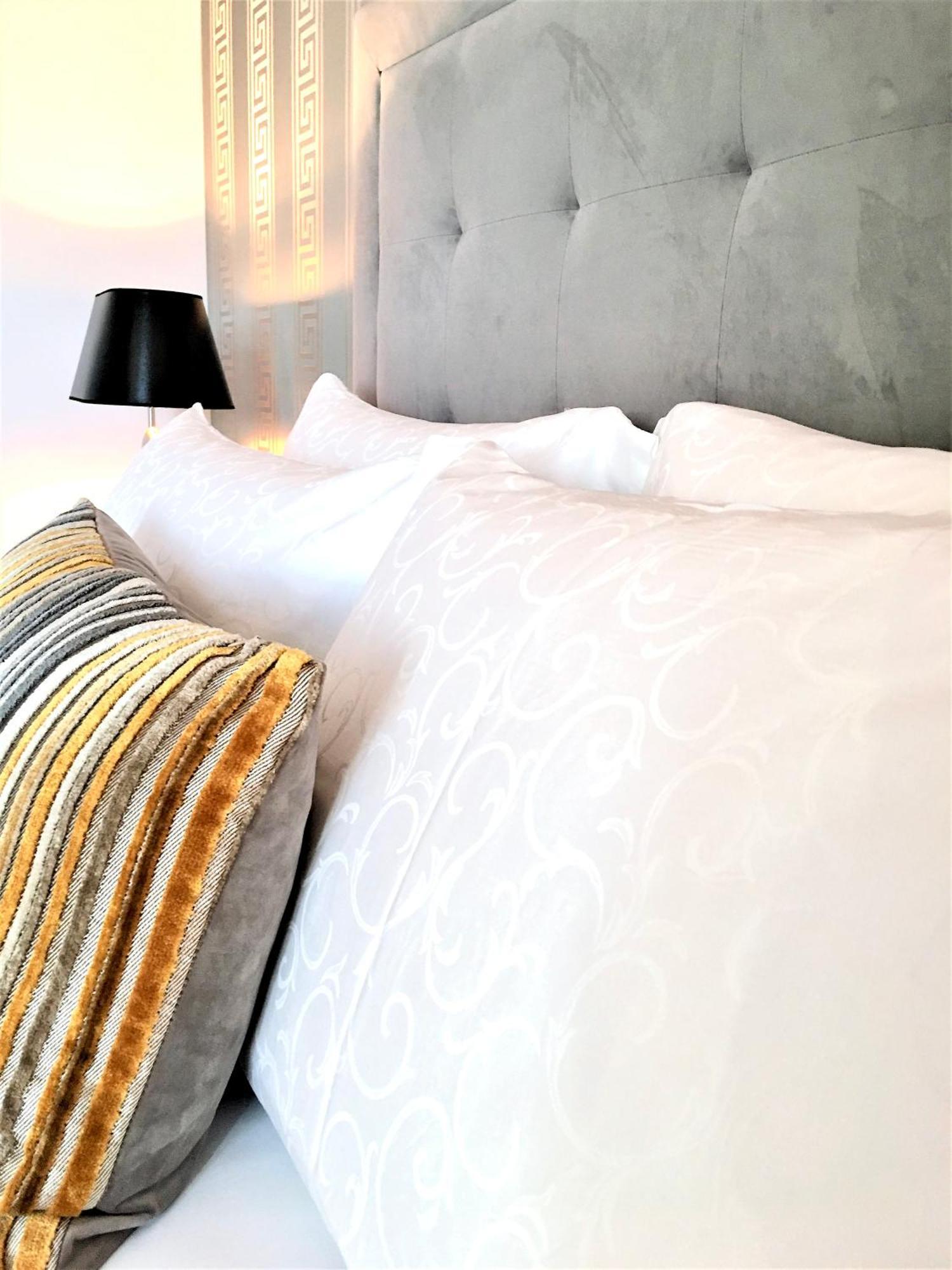 Mondrian Luxury Suites & Apartments Market Square IV Varšava Pokoj fotografie