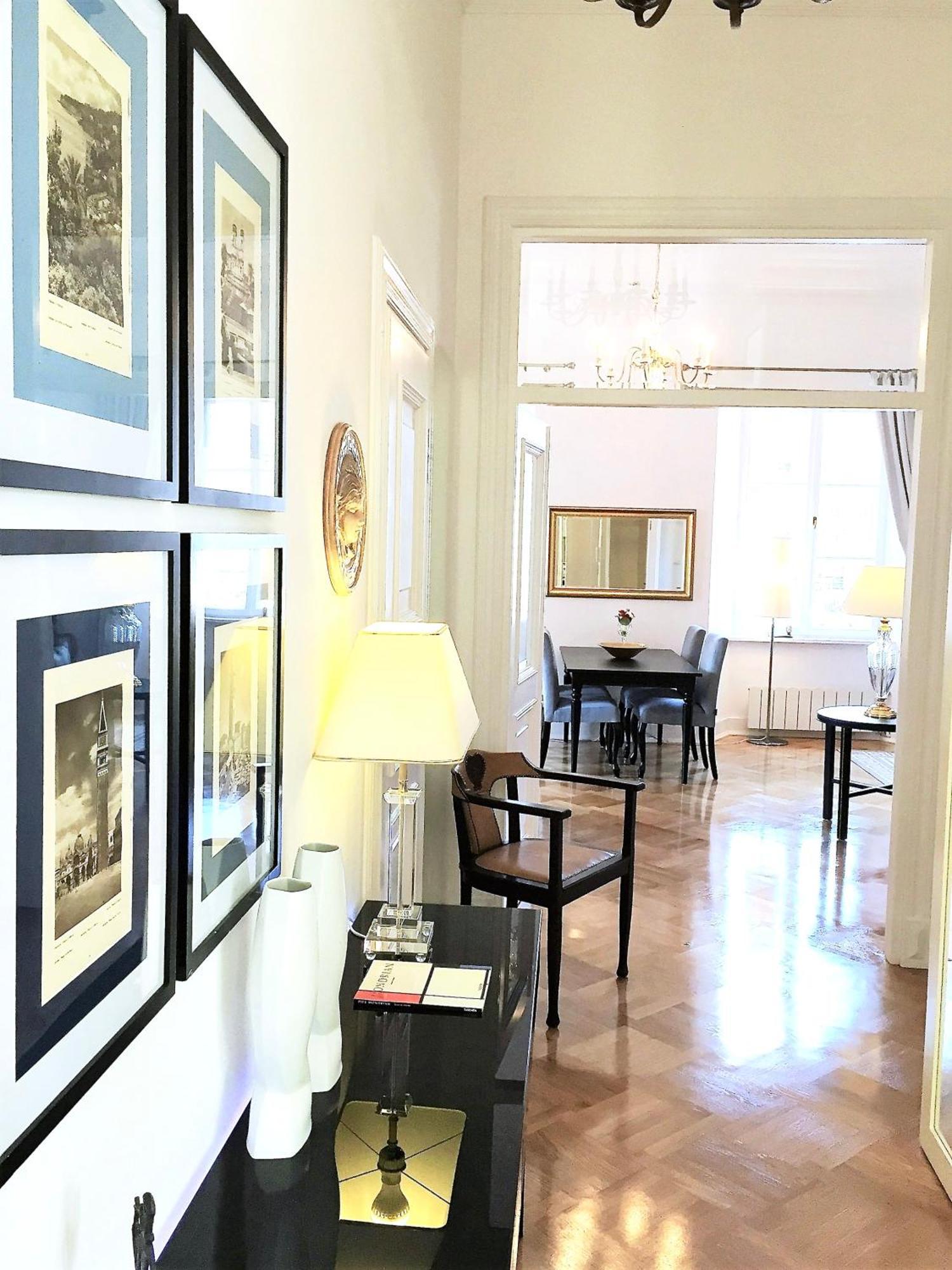 Mondrian Luxury Suites & Apartments Market Square IV Varšava Pokoj fotografie
