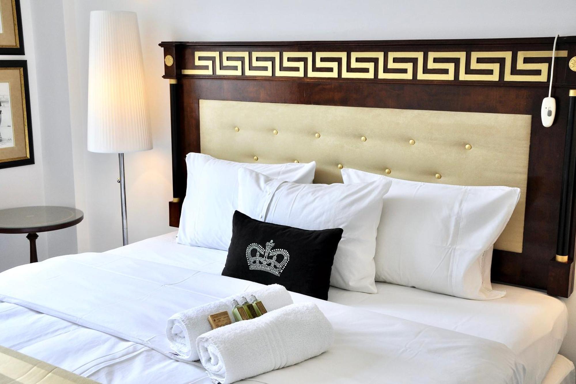 Mondrian Luxury Suites & Apartments Market Square IV Varšava Pokoj fotografie