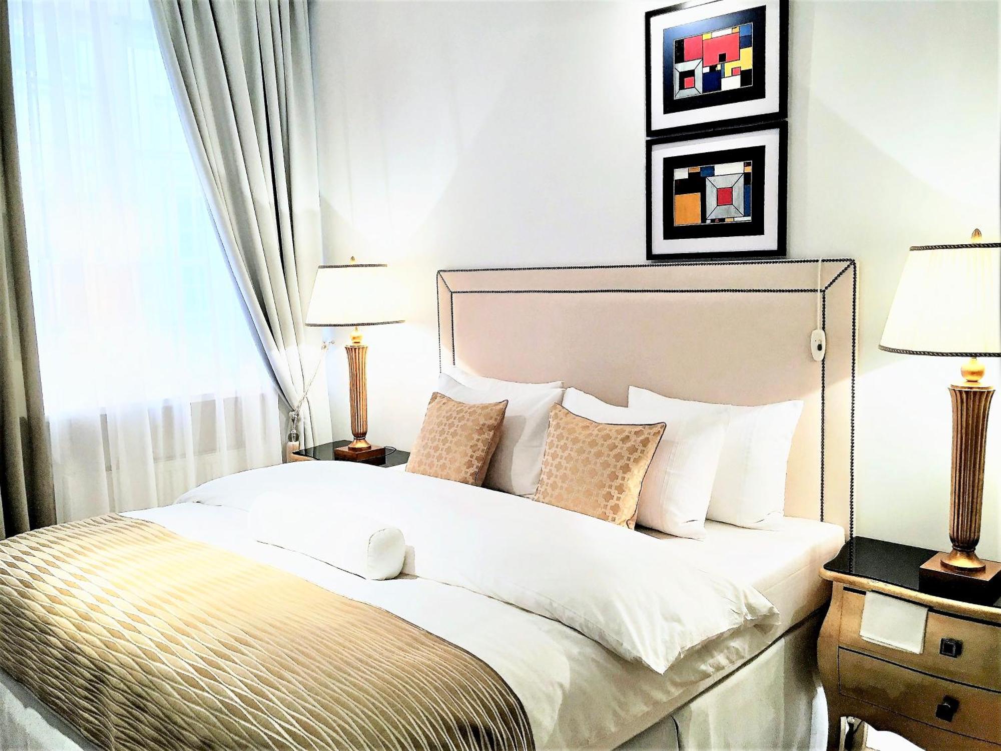 Mondrian Luxury Suites & Apartments Market Square IV Varšava Pokoj fotografie
