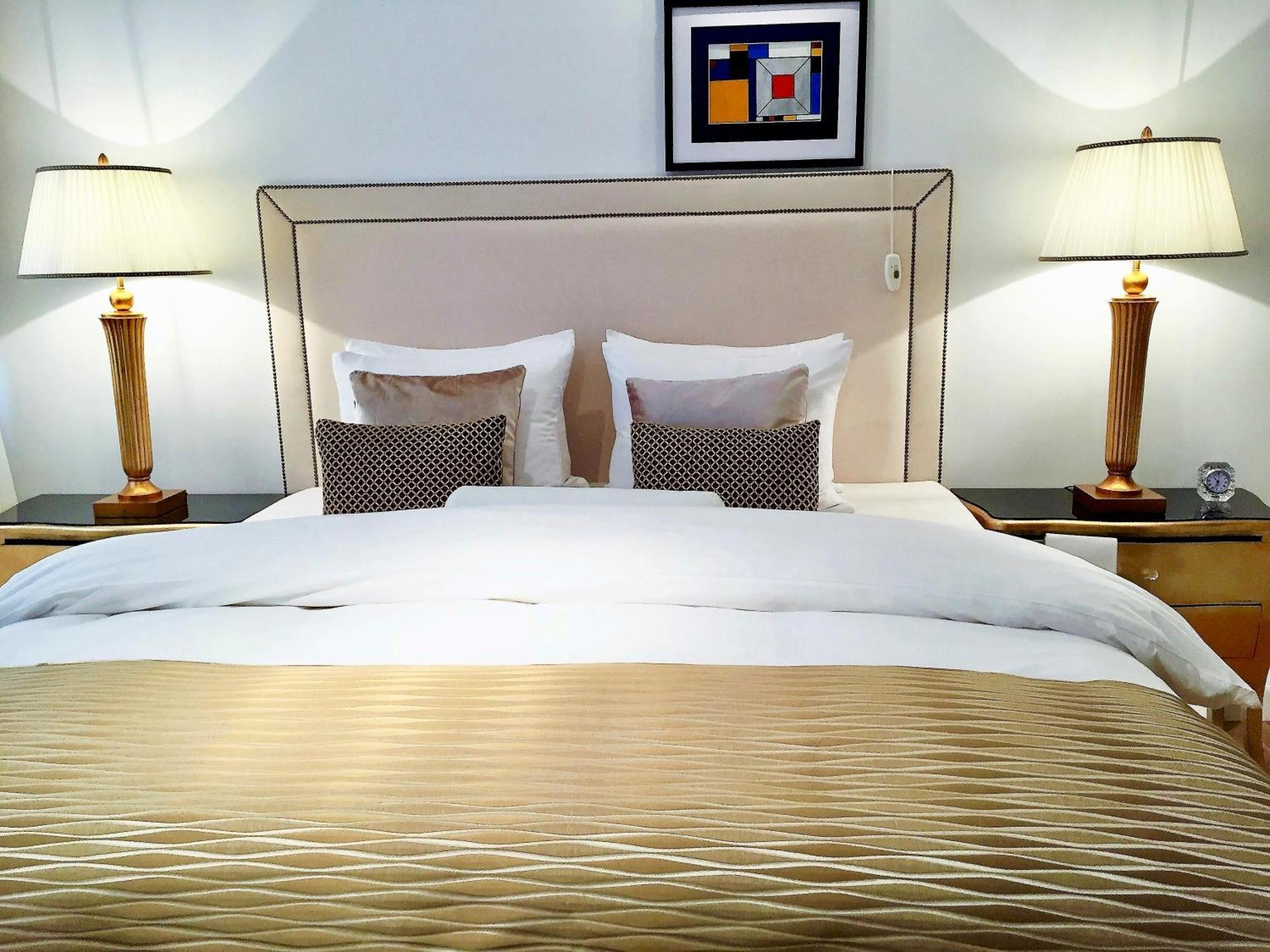 Mondrian Luxury Suites & Apartments Market Square IV Varšava Pokoj fotografie