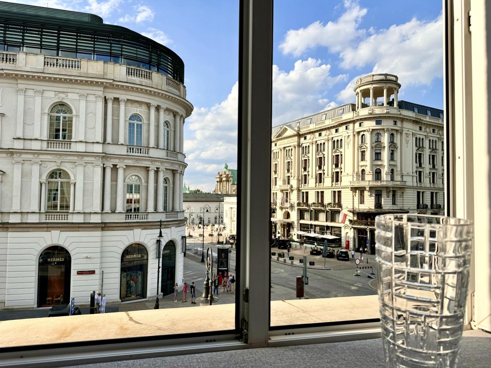 Mondrian Luxury Suites & Apartments Market Square IV Varšava Pokoj fotografie